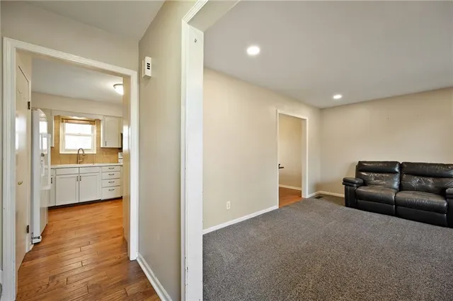 $399,900 | 21302 Southeast Clover Hills Road, Cleveland, MO 64734