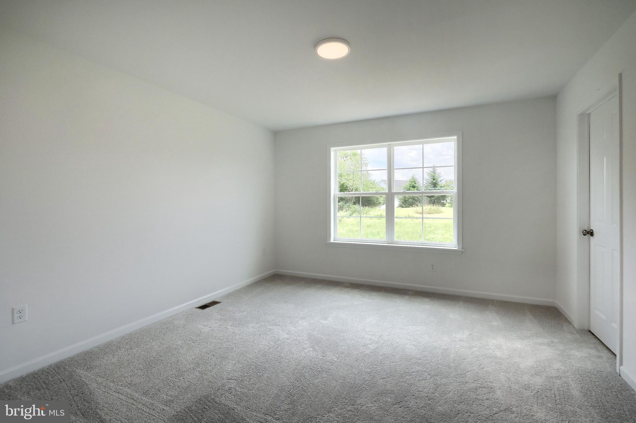 63 Glenn View Carlisle, PA 17013 - Photo 12 of 20 an empty room with a window