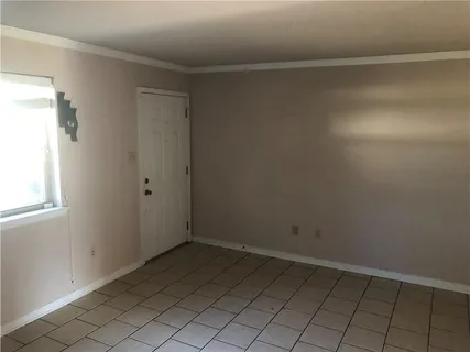 $395,000 | 4208-10 Chateau Boulevard, Kenner, LA 70065