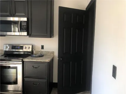 $395,000 | 4208-10 Chateau Boulevard, Kenner, LA 70065