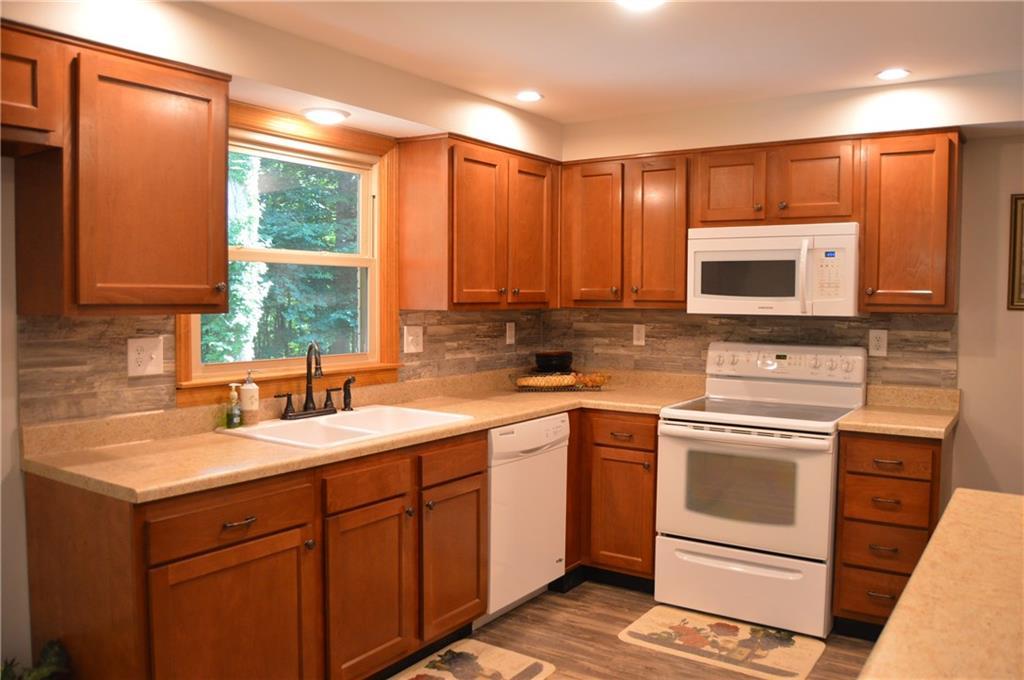 426 Shrine Road Springfield, OH 45504 - Photo 10 of 42