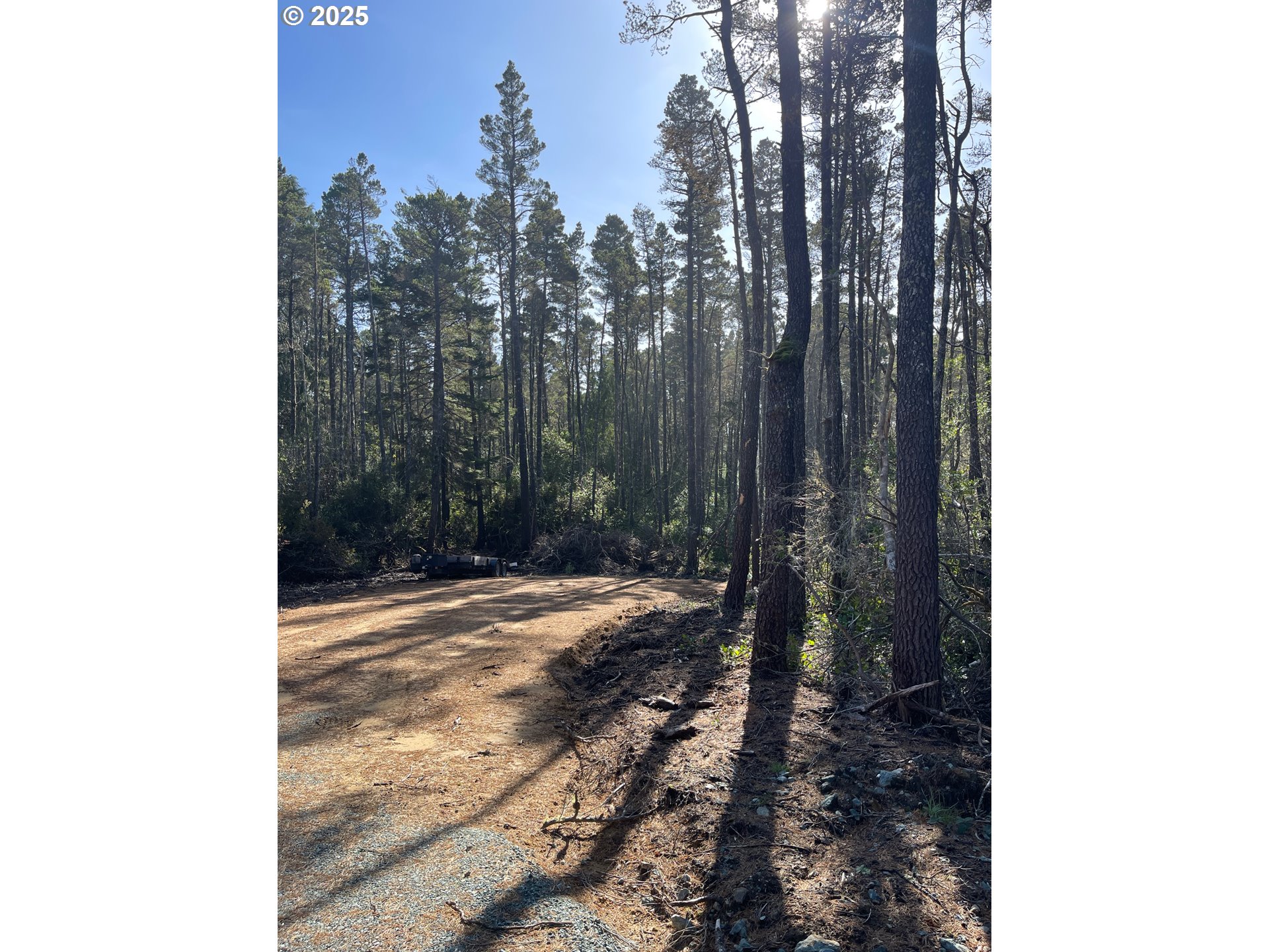 a view of a backyard of the house