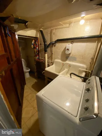 $1,800 | 338 Gusryan Street, Baltimore, MD 21224