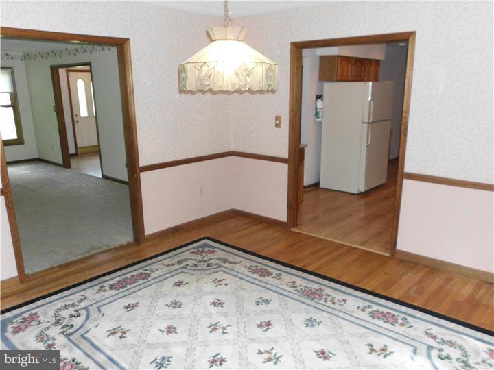 156 Larrison Road Wrightstown, NJ 08562 - Photo 16 of 25 Dining Room