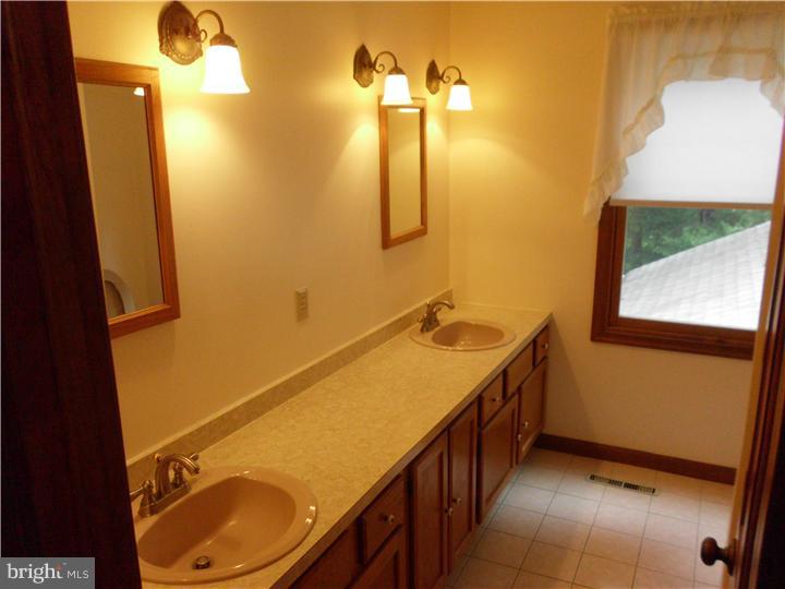 156 Larrison Road Wrightstown, NJ 08562 - Photo 19 of 25 Bathroom