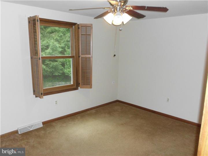 156 Larrison Road Wrightstown, NJ 08562 - Photo 21 of 25 Bedroom 2