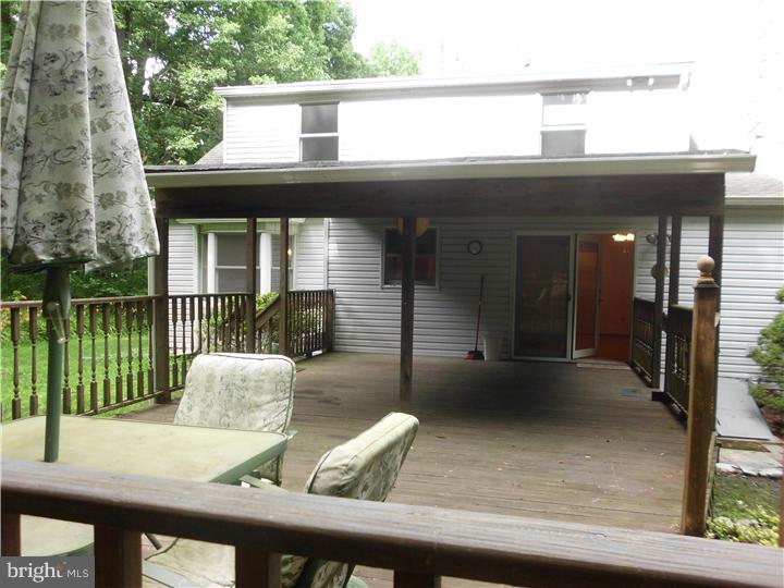 156 Larrison Road Wrightstown, NJ 08562 - Photo 6 of 25 Deck