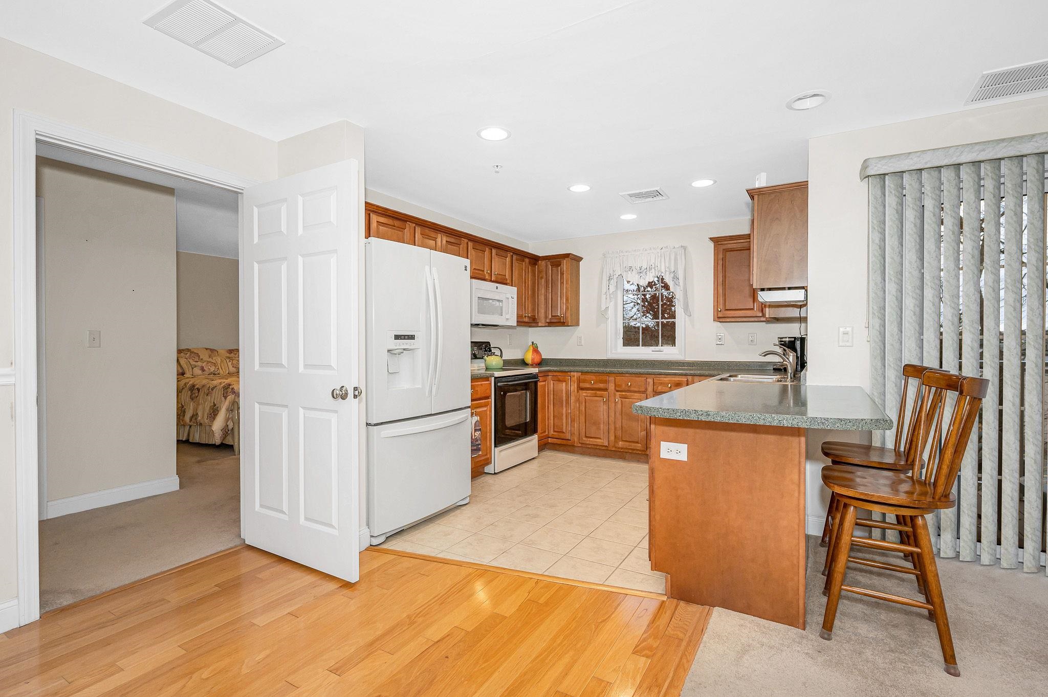 59 Cluff Road, Unit 41 Salem, NH 03079 - Photo 8 of 29