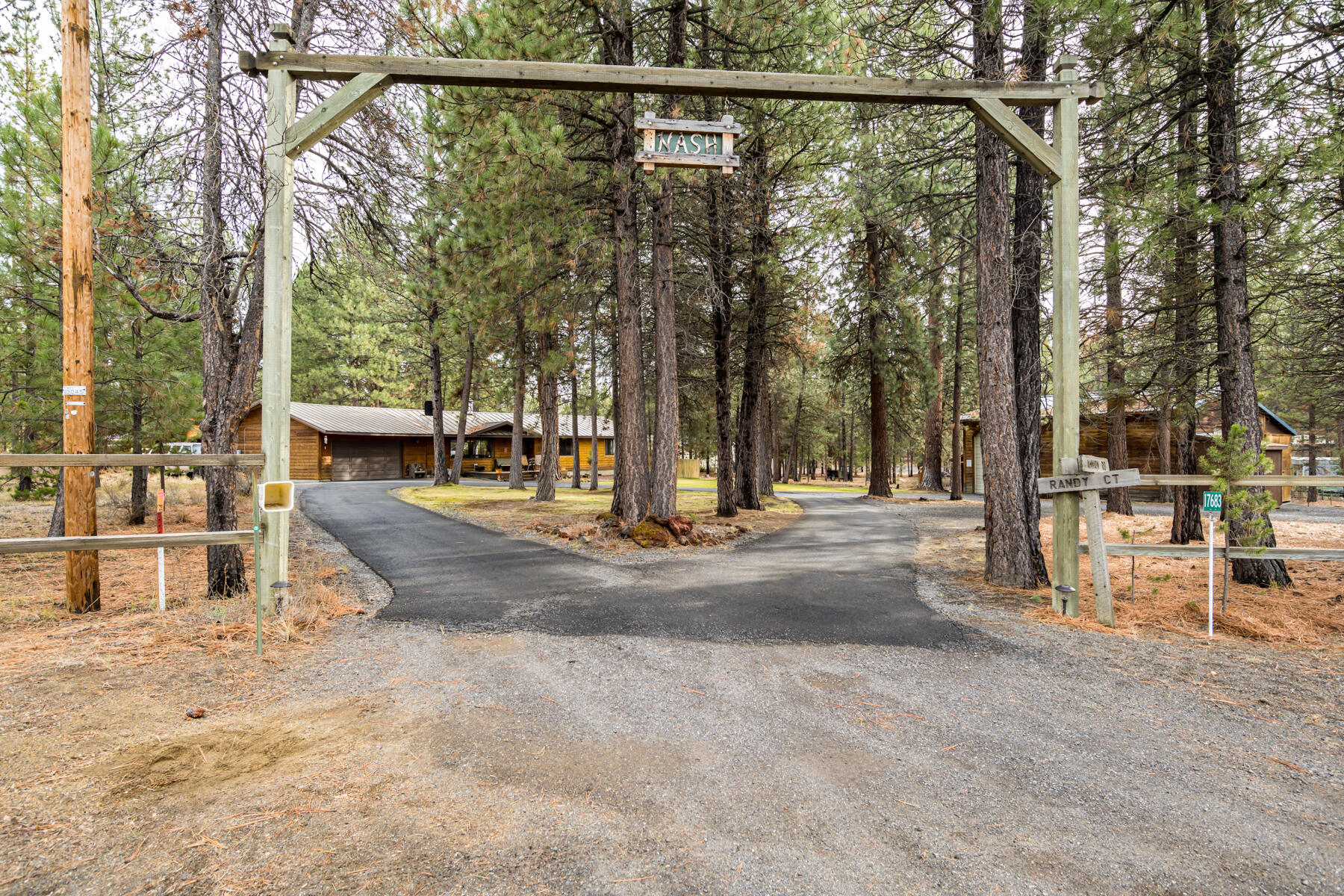 17683 Randy Court La Pine, OR 97739 - Photo 41 of 43 1JH5_4359