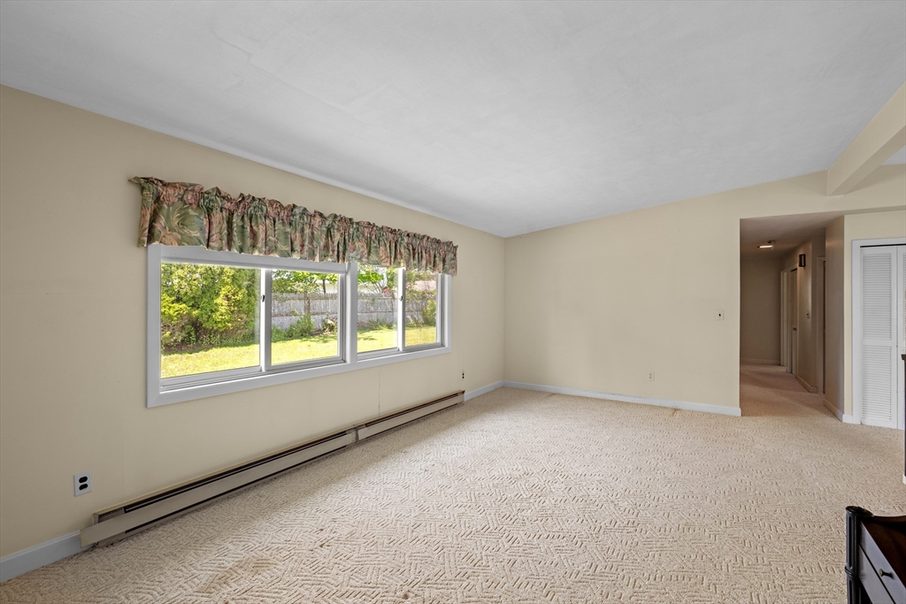64 Amherst Road Beverly, MA 01915 - Photo 10 of 36