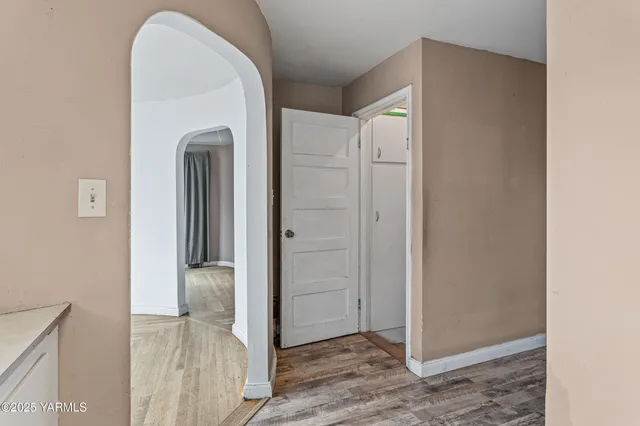 $305,000 | 309 Douglas Avenue, Grandview, WA 98930