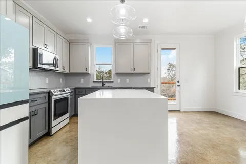 $369,700 | 114 Shady Bluff Drive, Wimberley, TX 78676