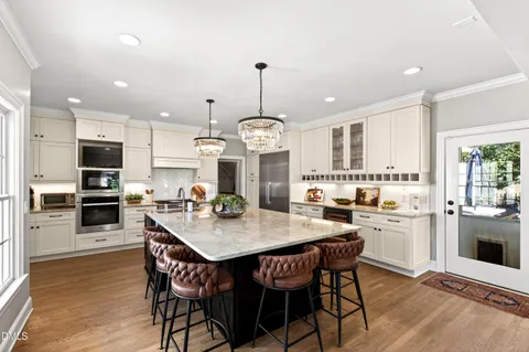 $2,150,000 | 2638 Lakeview Drive, Raleigh, NC 27609