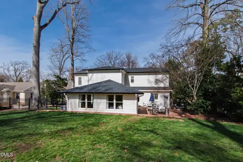 $2,150,000 | 2638 Lakeview Drive, Raleigh, NC 27609