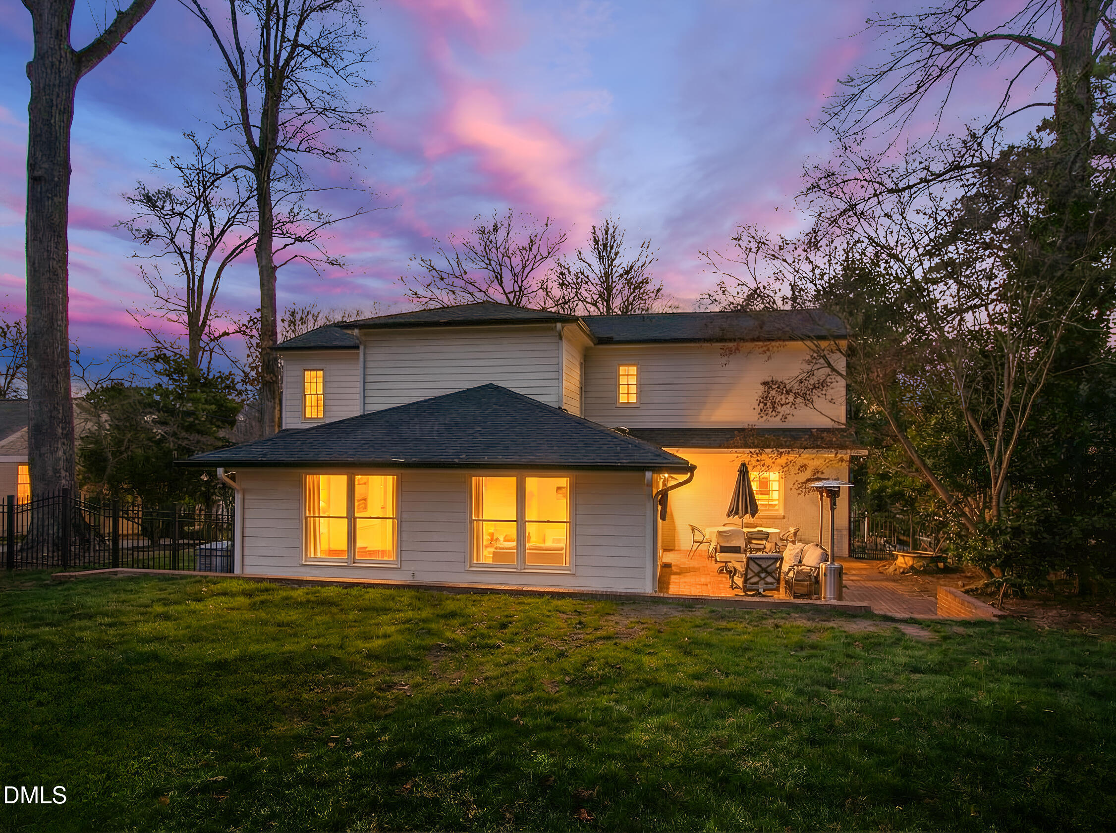 2638 Lakeview Drive Raleigh, NC 27609 - Photo 62 of 81 Twilights (3)