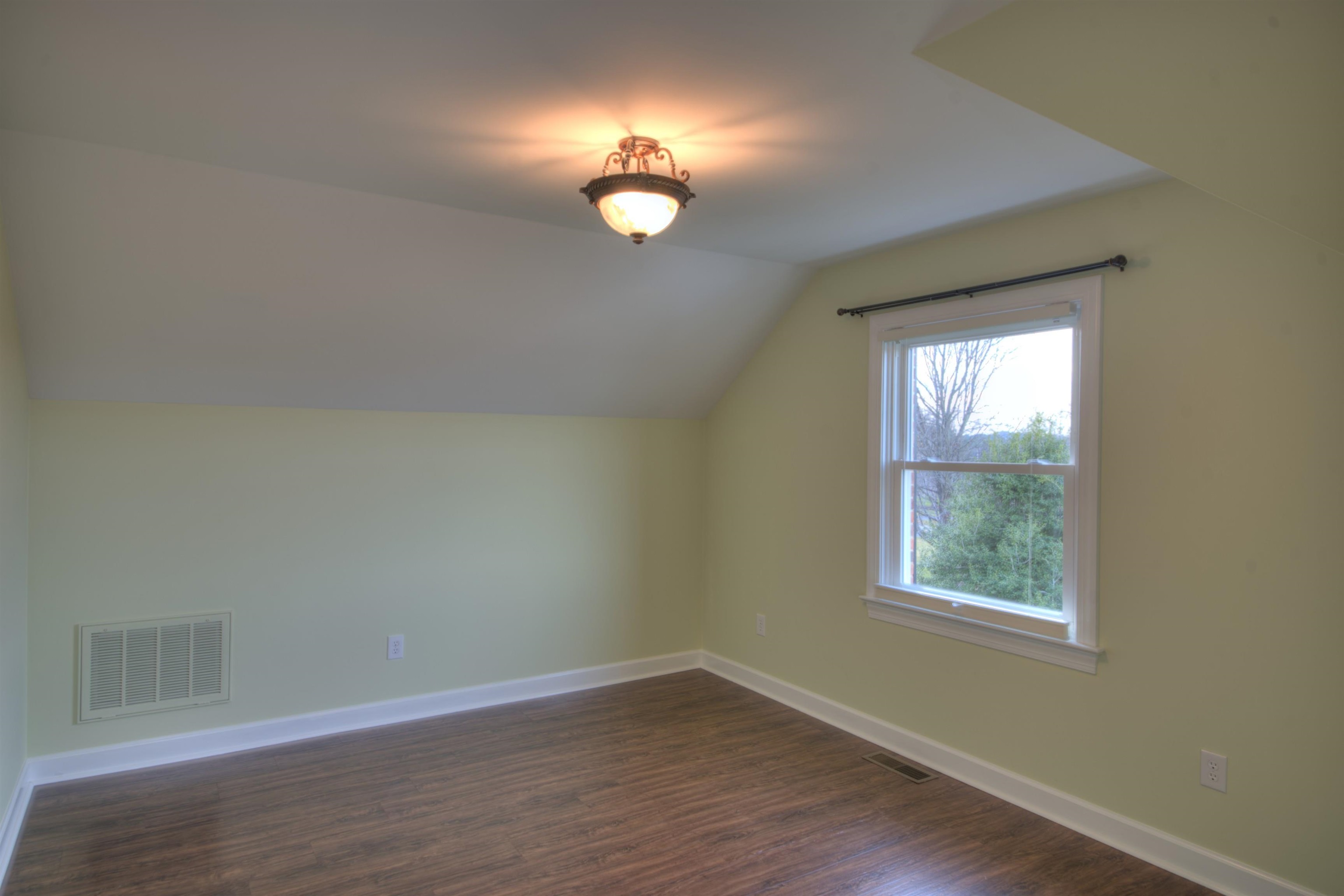 152 Huntington Place Waynesboro, VA 22980 - Photo 14 of 73