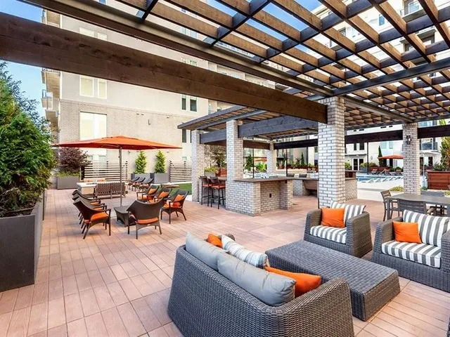 $1,710 | 2144 Peachtree Road Northwest, Unit 910, Atlanta, GA 30309