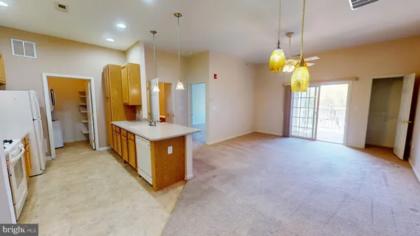 $1,600 | 432 Highland Estates, Clementon, NJ 08021