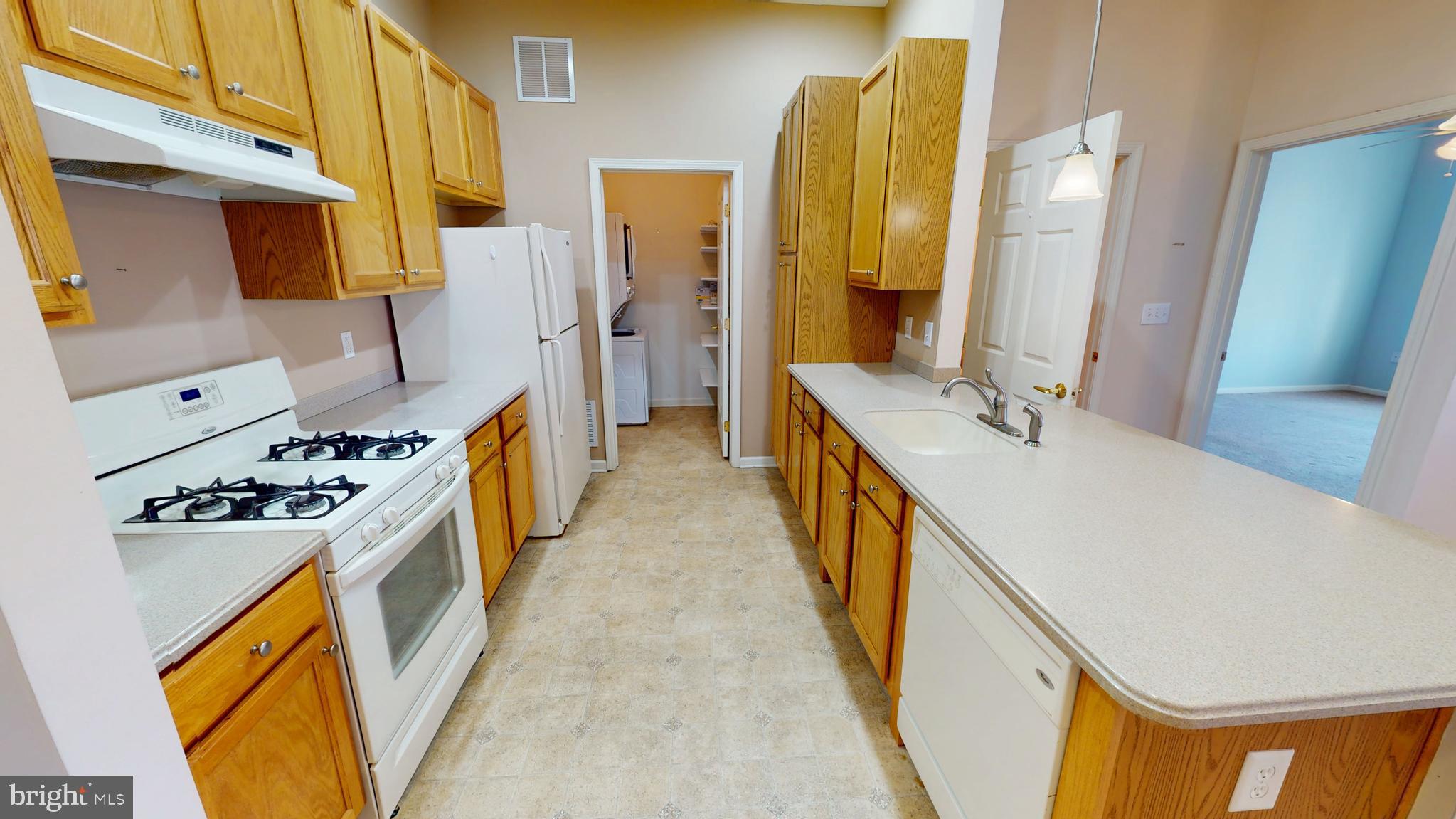 432 Highland Estates Clementon, NJ 08021 - Photo 4 of 19