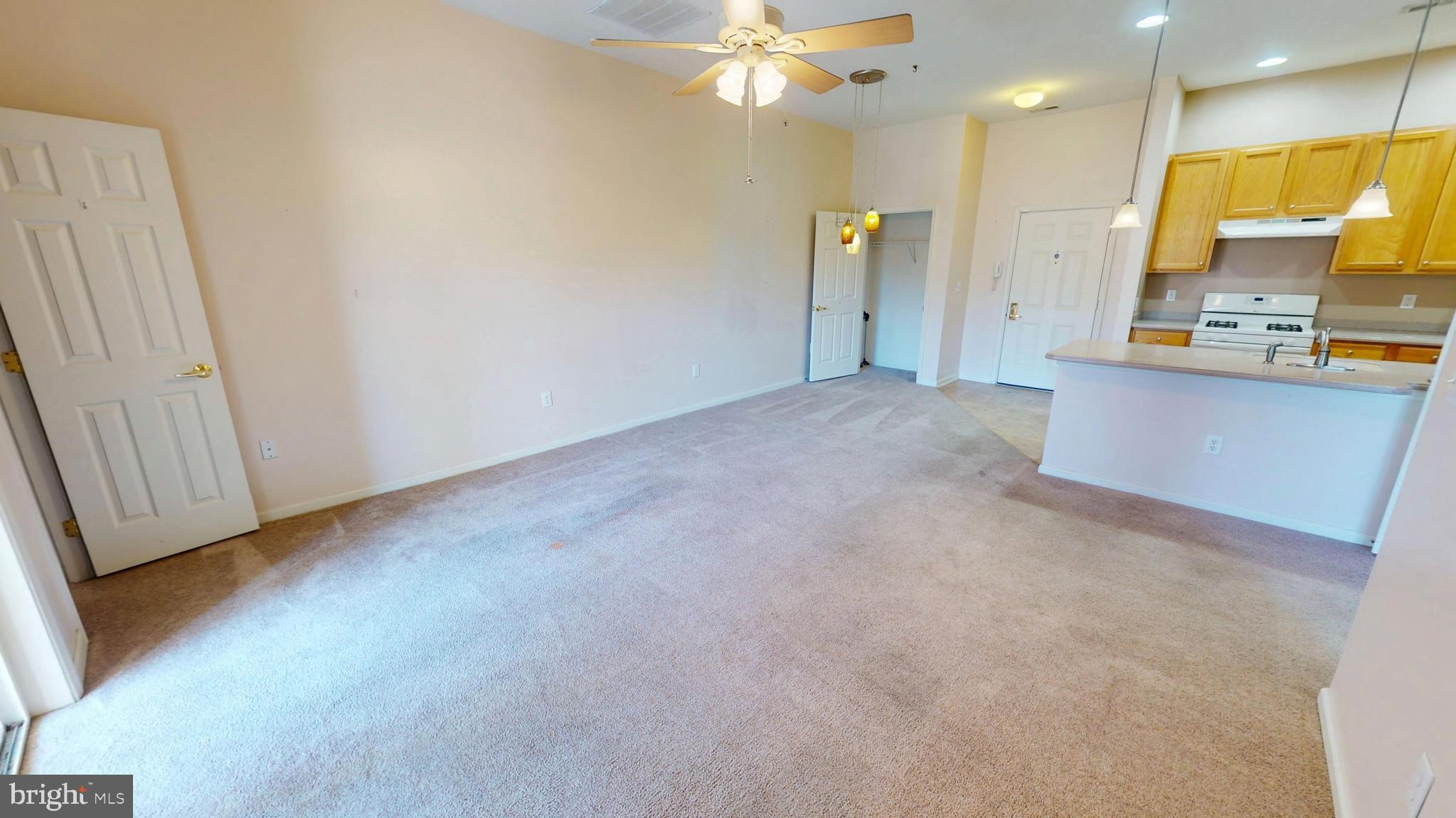 432 Highland Estates Clementon, NJ 08021 - Photo 5 of 19