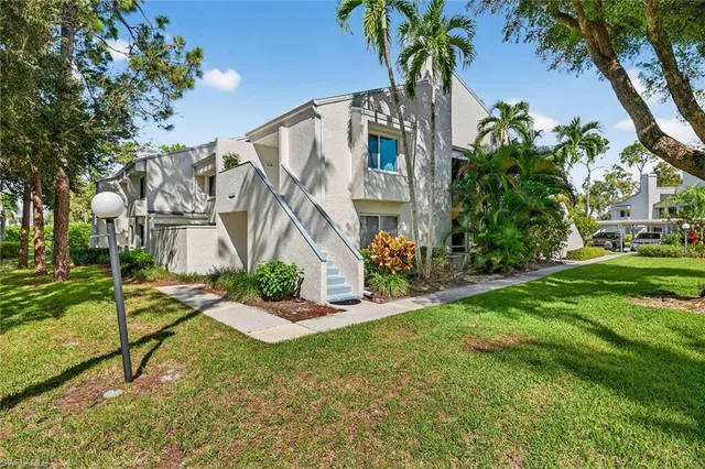 $269,900 | 3136 Kings Lake Boulevard, Unit 7546, Naples, FL 34112