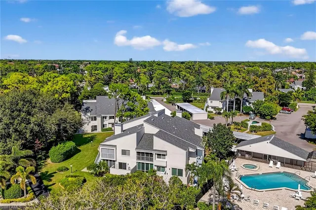 $269,900 | 3136 Kings Lake Boulevard, Unit 7546, Naples, FL 34112