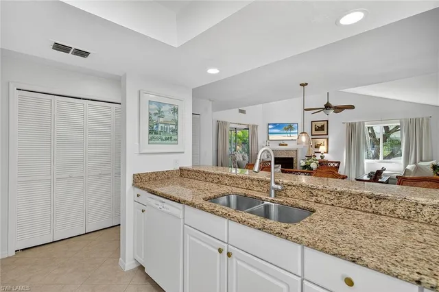 $269,900 | 3136 Kings Lake Boulevard, Unit 7546, Naples, FL 34112