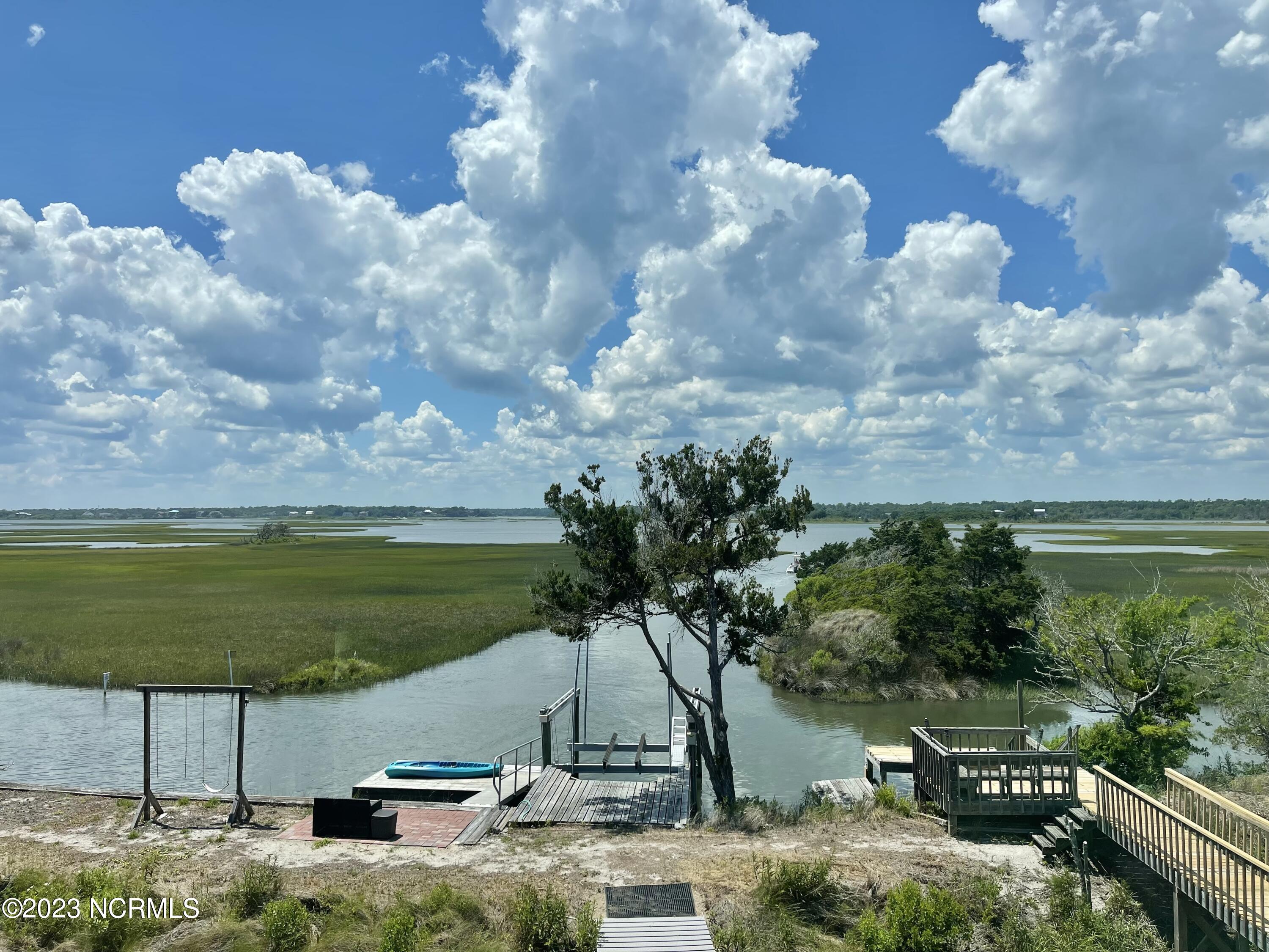 51 N Ridge Surf City, NC 28445 - Photo 9 of 26 Photo Jun 25 2023, 2 19 10 PM