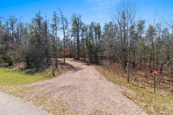 $44,900 | 10021 Lillian Drive, Suring, WI 54174