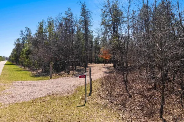 $44,900 | 10021 Lillian Drive, Suring, WI 54174