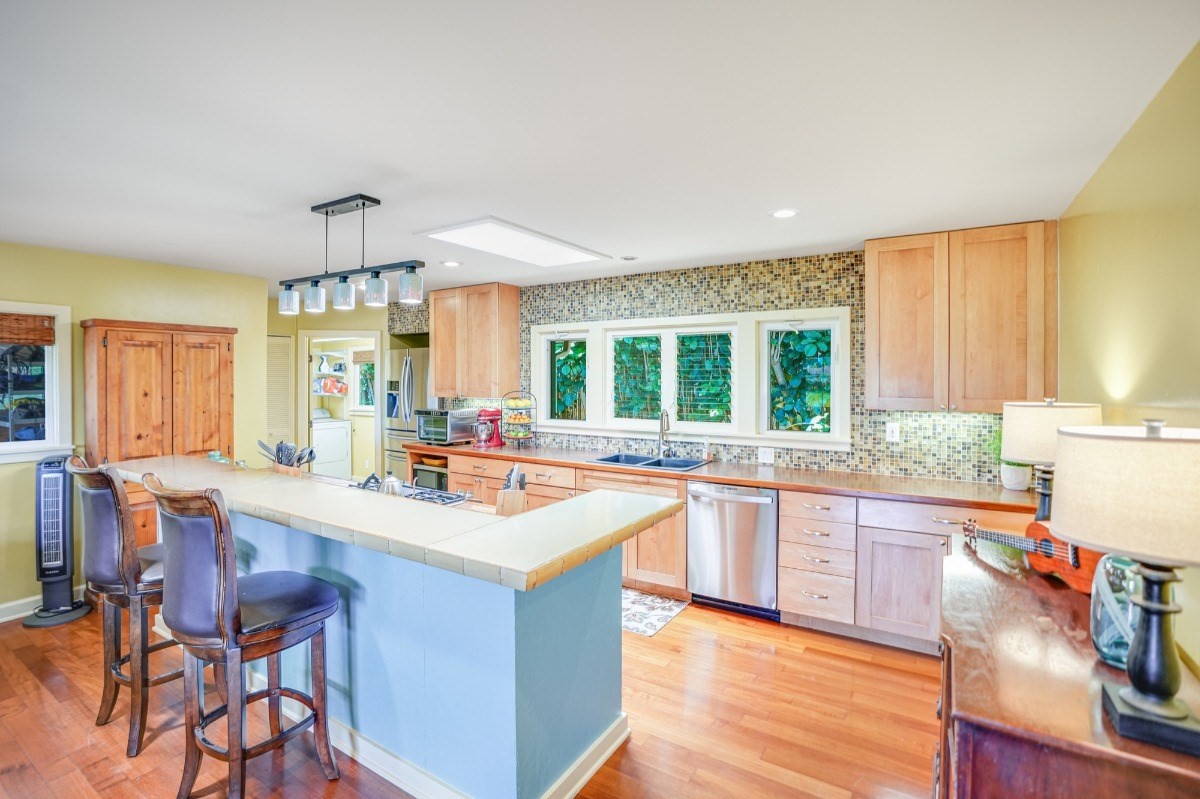 4830 Puuwai Road, Unit A Kalaheo, HI 96741 - Photo 4 of 30 Gallery Image 4
