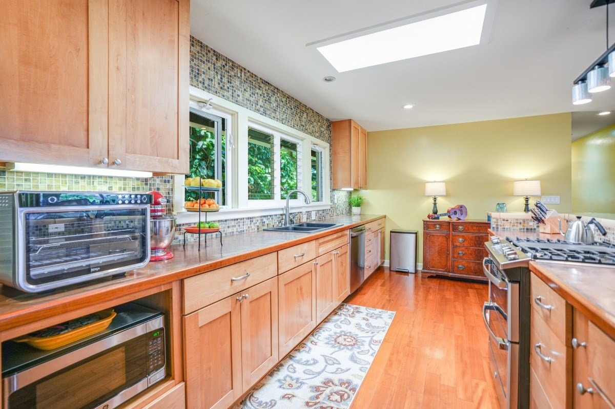 4830 Puuwai Road, Unit A Kalaheo, HI 96741 - Photo 8 of 30 Gallery Image 8