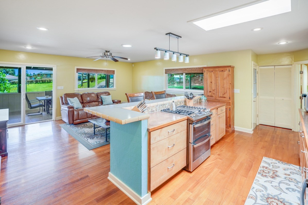 4830 Puuwai Road, Unit A Kalaheo, HI 96741 - Photo 10 of 30 Gallery Image 10