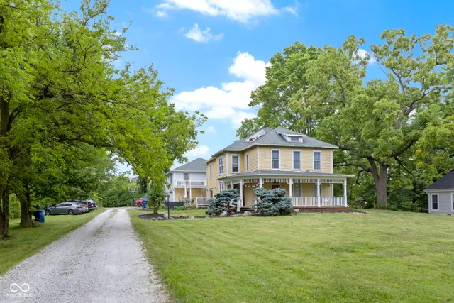 $2,500,000 | 1850 West Main Street, Carmel, IN 46032