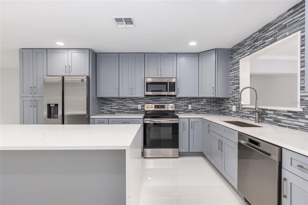 924 Red Fox Road Altamonte Springs, FL 32714 - Photo 11 of 39 Gallery Image 11