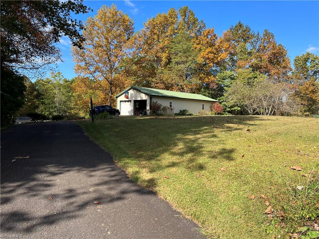 192 New Life Church Road Mount Airy, NC 27030 - Photo 22 of 32