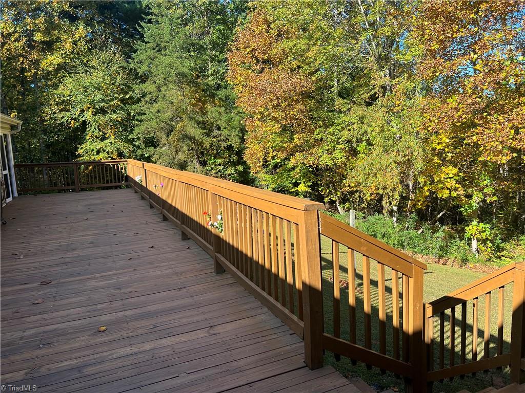 192 New Life Church Road Mount Airy, NC 27030 - Photo 4 of 32