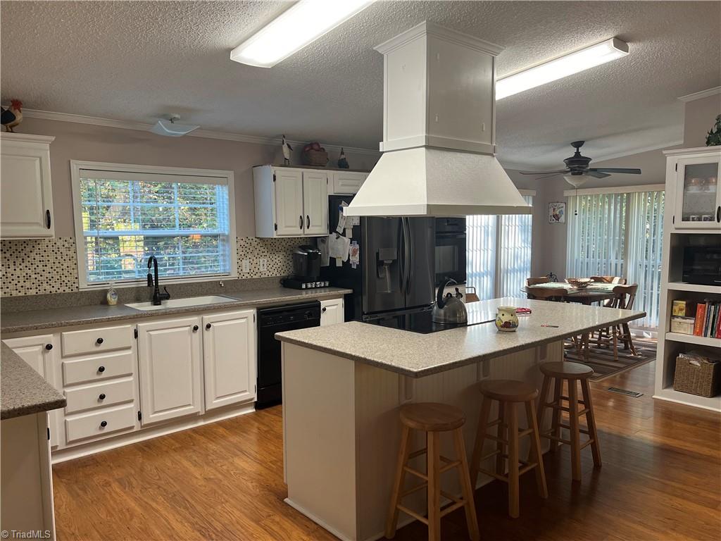 192 New Life Church Road Mount Airy, NC 27030 - Photo 5 of 32