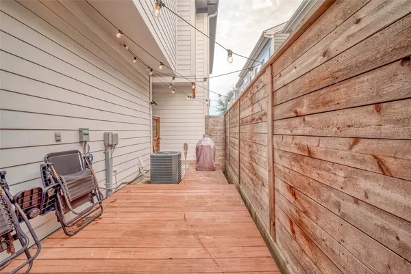 $2,500 | 8911 Knoll Villas Street, Houston, TX 77080