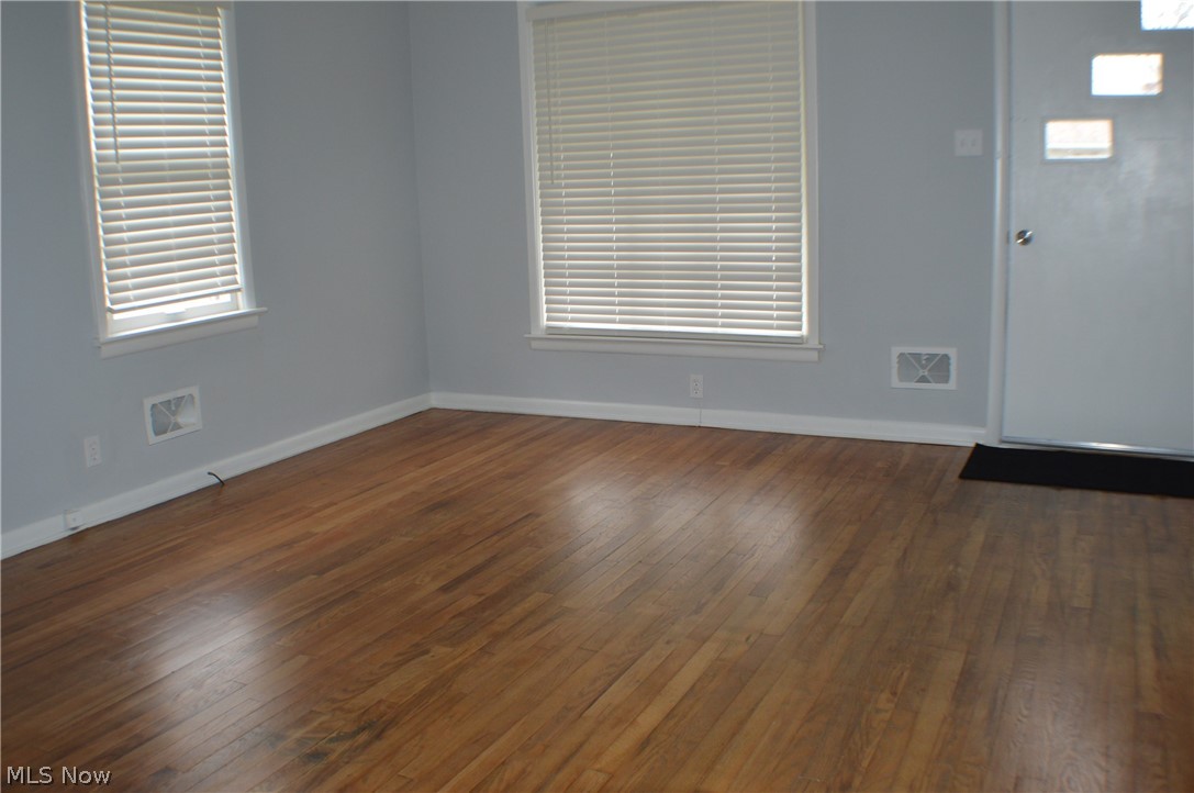 1332 Inman Street Akron, OH 44306 - Photo 8 of 30
