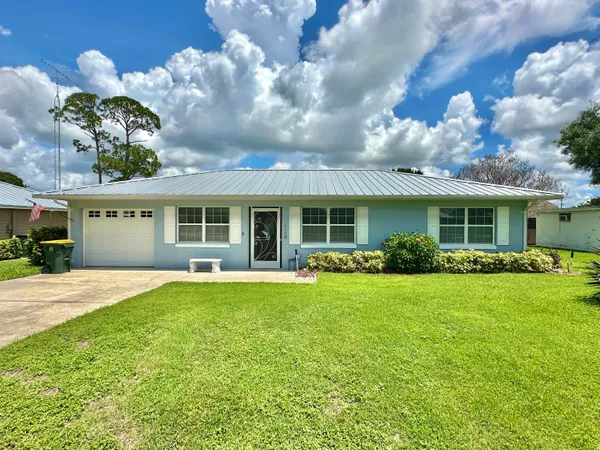 $2,500 | 126 Lake Francis Drive, Lake Placid, FL 33852