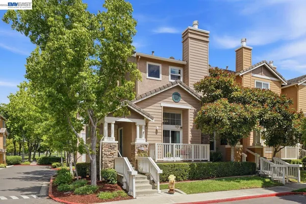 $1,070,888 | 4847 Mangrove Drive, Dublin, CA 94568