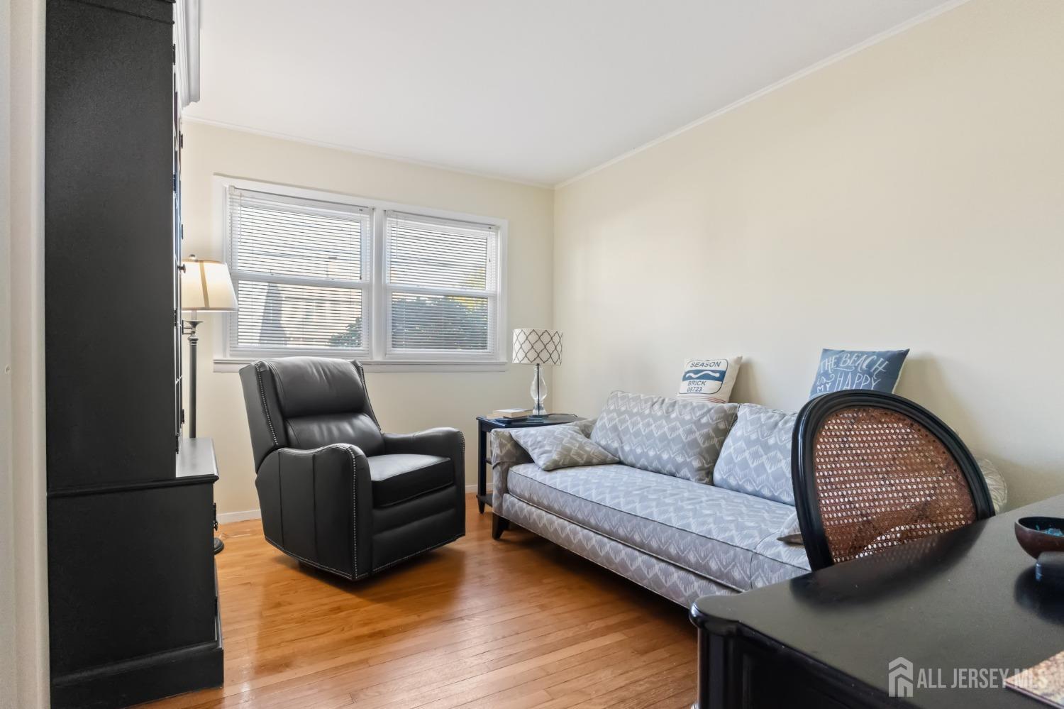 60 Edwards Road Brick, NJ 08723 - Photo 24 of 49 a living room with furniture and a window