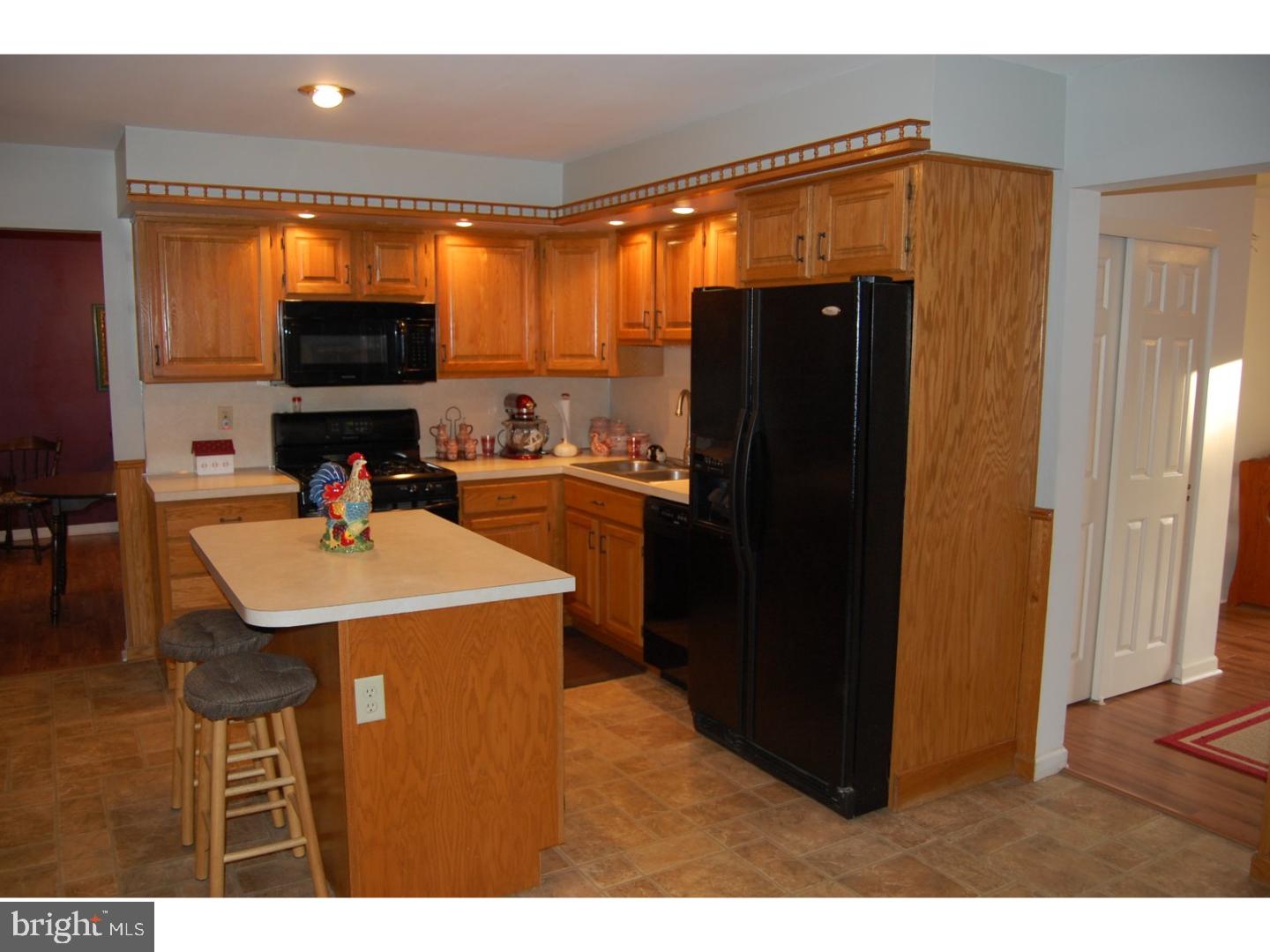 2905 Marcor Drive Sinking Spring, PA 19608 - Photo 7 of 25 Gallery Image 7