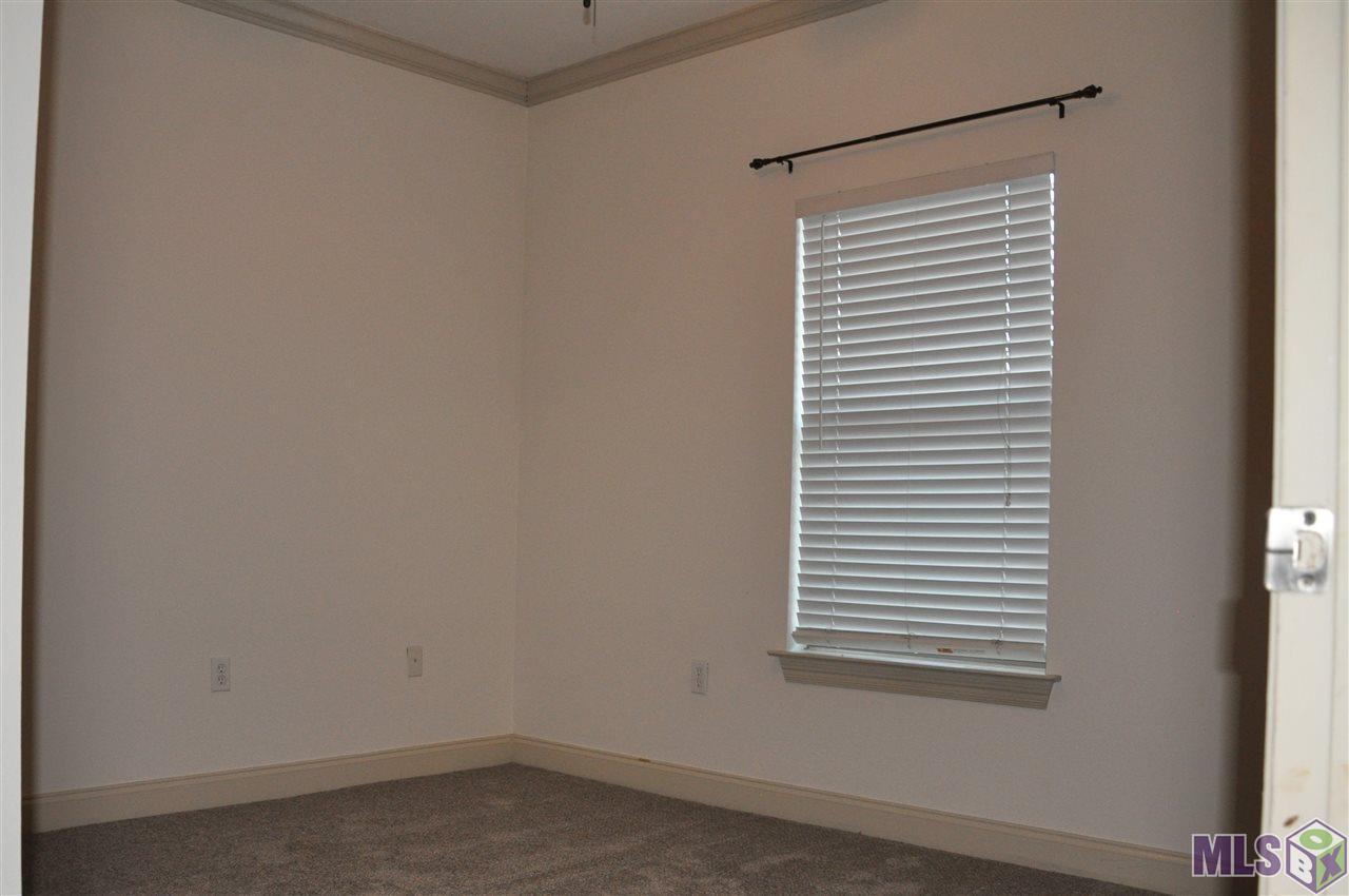 9044 Pecan Tree Drive Baton Rouge, LA 70810 - Photo 4 of 22