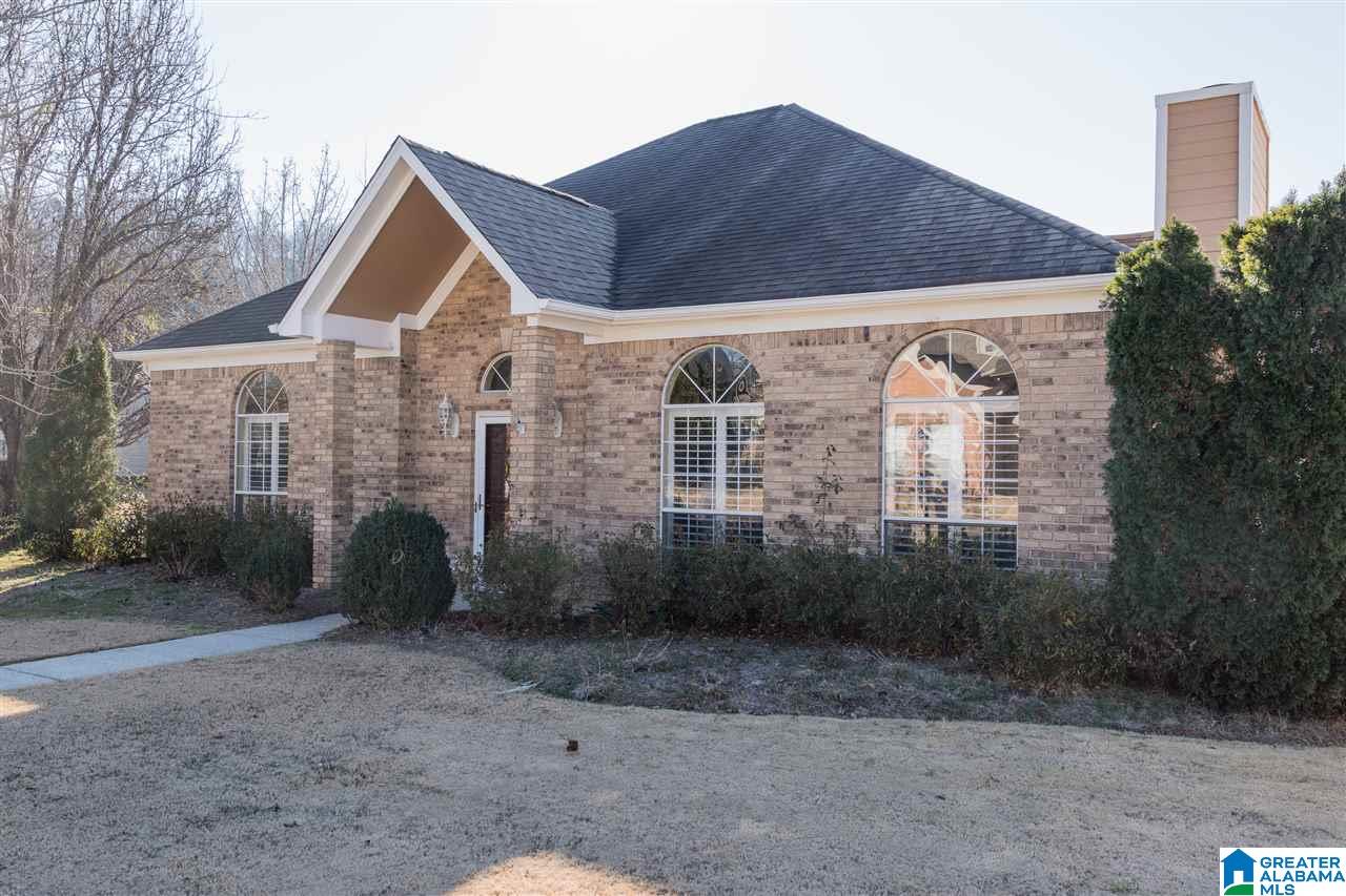 127 Stratford Circle Pelham, AL 35124 - Photo 4 of 38