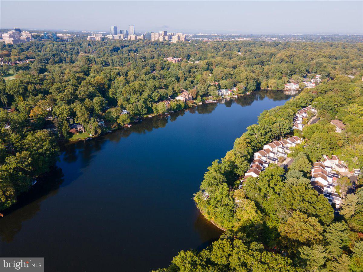 1418 Northgate Square Reston, VA 20190 - Photo 22 of 27