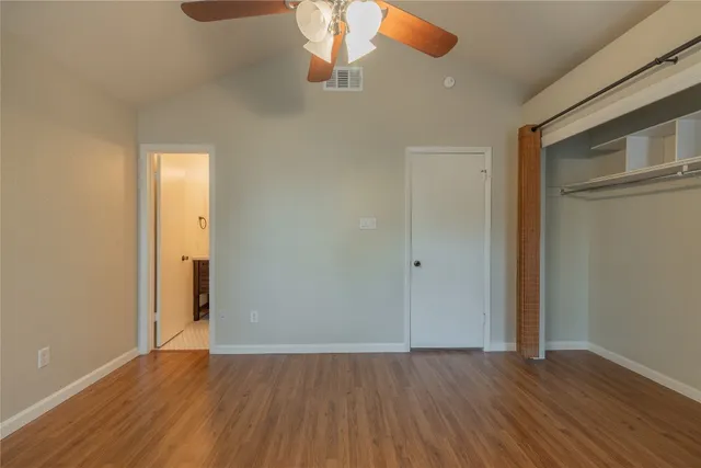 $1,600 | 1411 Gracy Farms Lane, Unit 121, Austin, TX 78758