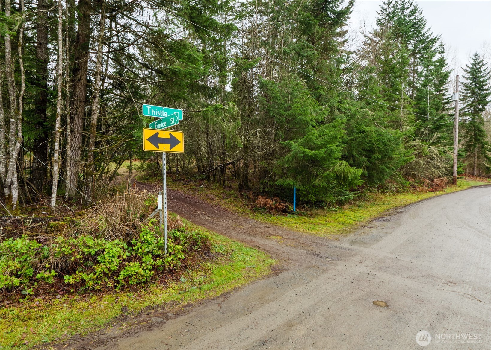 -nka East Scribner Road Port Angeles, WA 98362 - Photo 21 of 33 a view of a park