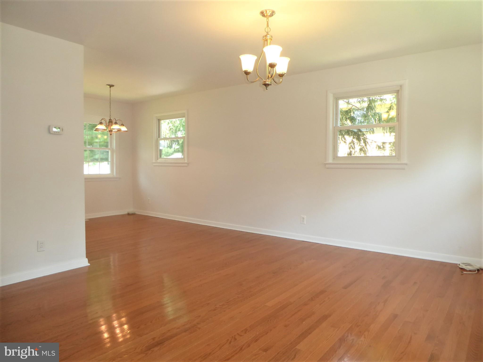 13 Overton Road Hamilton, NJ 08690 - Photo 4 of 20